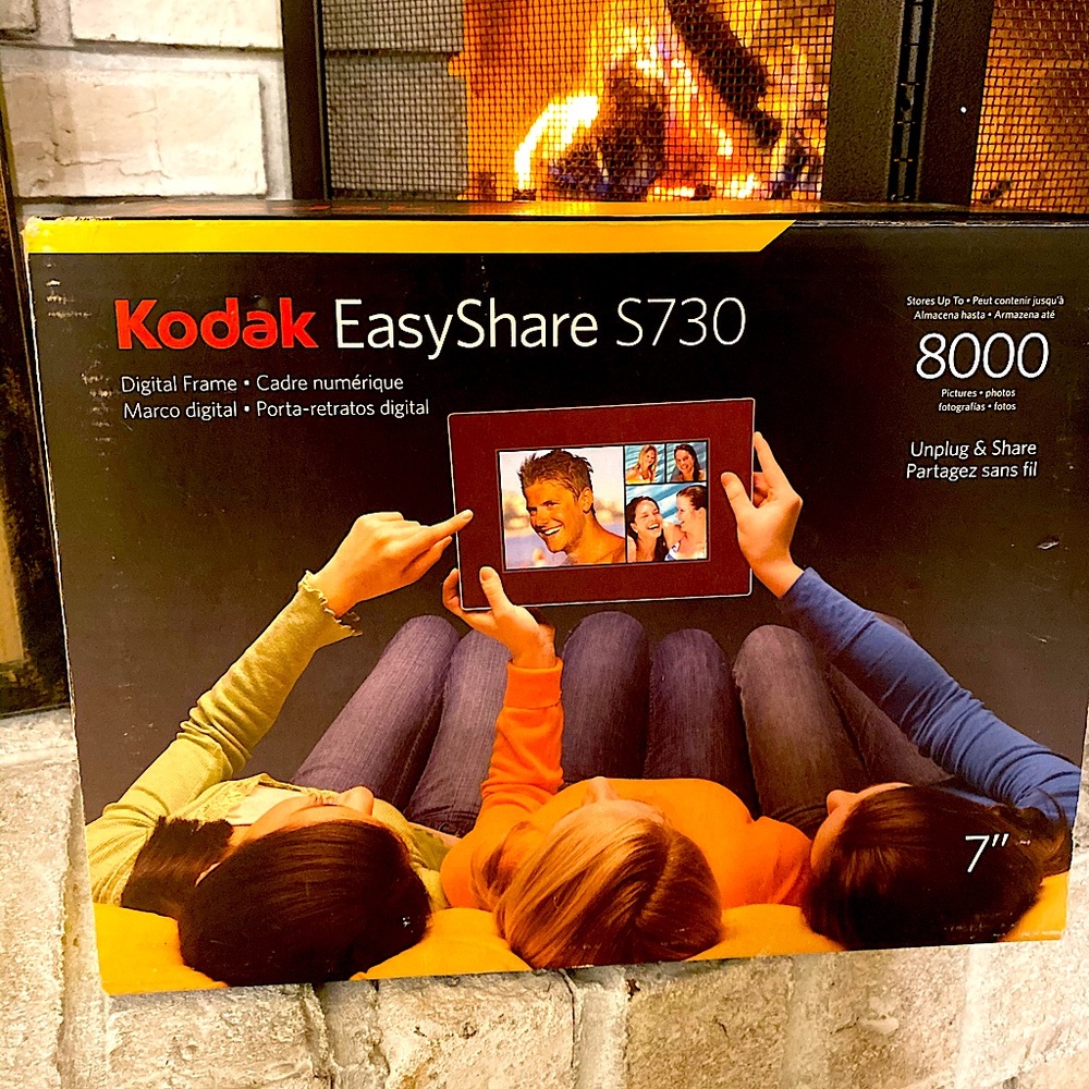 Kodak EasyShare S730 7" Digital Picture Frame NEW